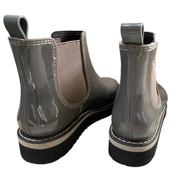 👍🥳 COUGAR  KENSINGTON GREY-BROWN PATENT EUC ANKLE BOOTS (6) - Picture 2 of 10